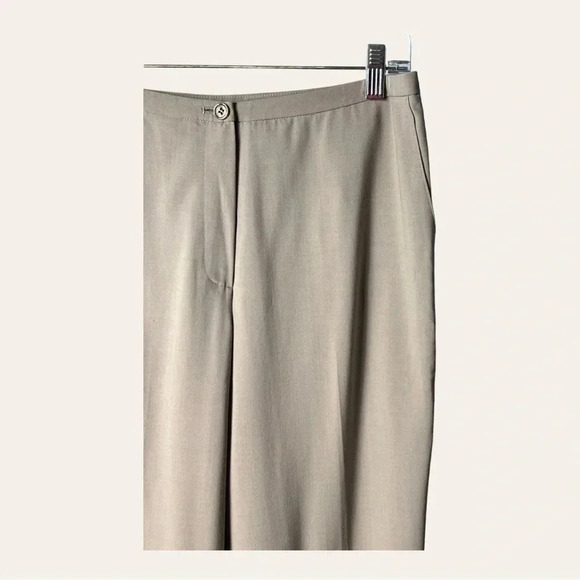0747.  TALBOTS PETITE “STRETCH” TROUSERS KHAKI IN COLOR SIZE 8 STRAIGHT LEG - Picture 2 of 9
